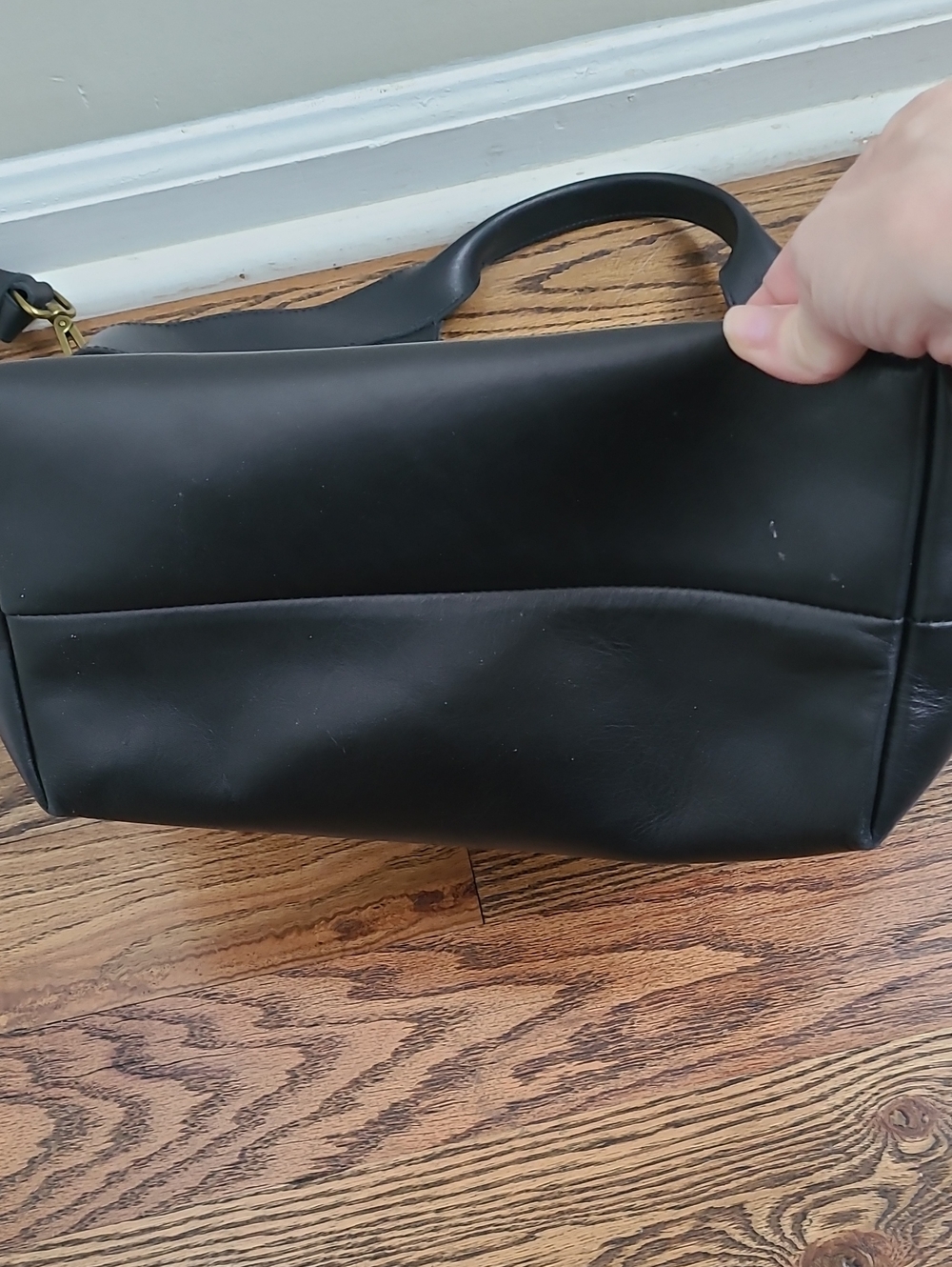 Madewell The Sydney Cutout Tote in Leather in True Black - Picture 8 of 8